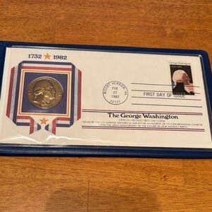 1982 First Day Issue George Washington Commemorative Bronze Coin and Stamp Folio
